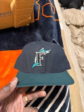 New Era Florida Marlins Black Teal F Logo Hat vintage 1993 flashing lights